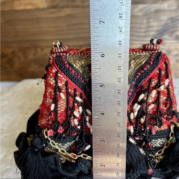 Mary Frances Red Black Beaded Embellished Hardshell Purse Artsy Southwestern - Picture 11 of 16